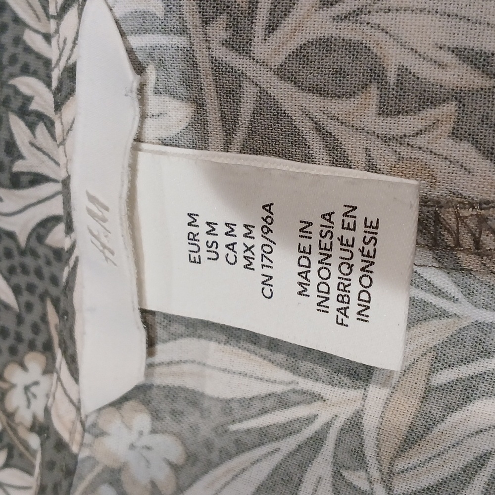 H&M Floral And Foliage Dress Size M / Missing Belt - Picture 8 of 9